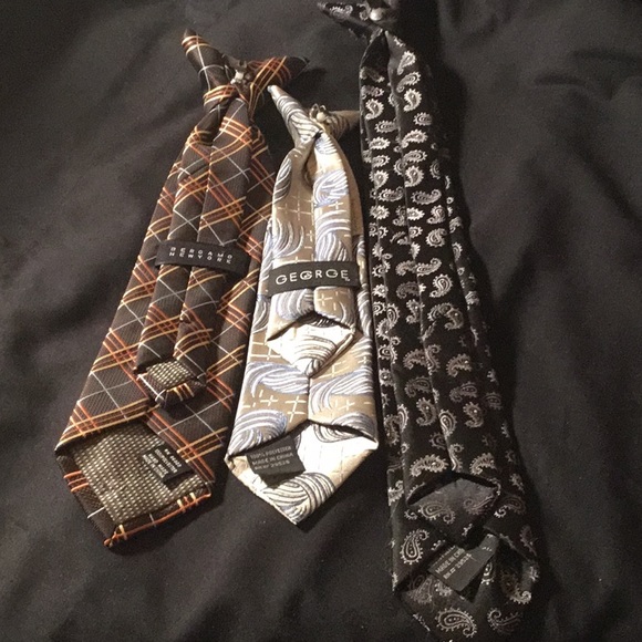3 Children’s clip on ties. (SALE) - Picture 2 of 2